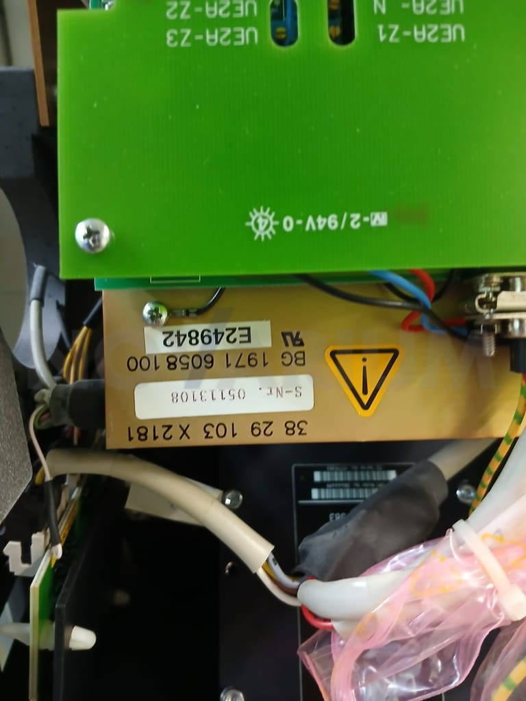 Siemens 3829103 - Voltage Supply 40-4 HDR (3).jpg