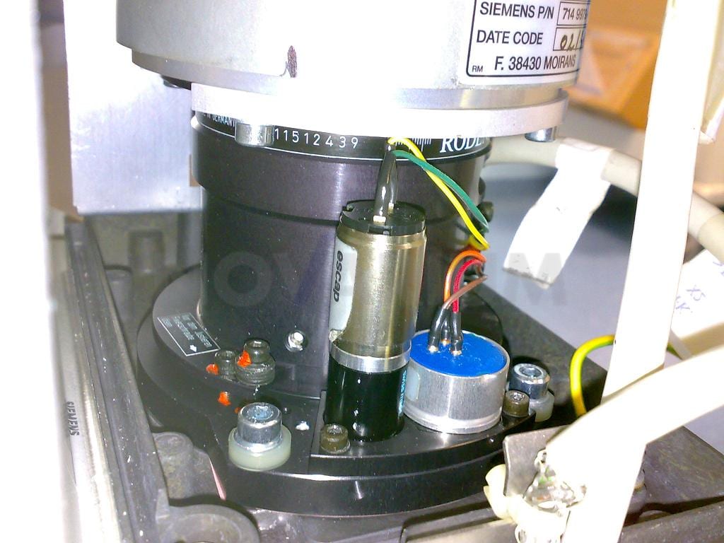 Siemens CCD Diaphram Motor for Axiom Iconos 1.JPG
