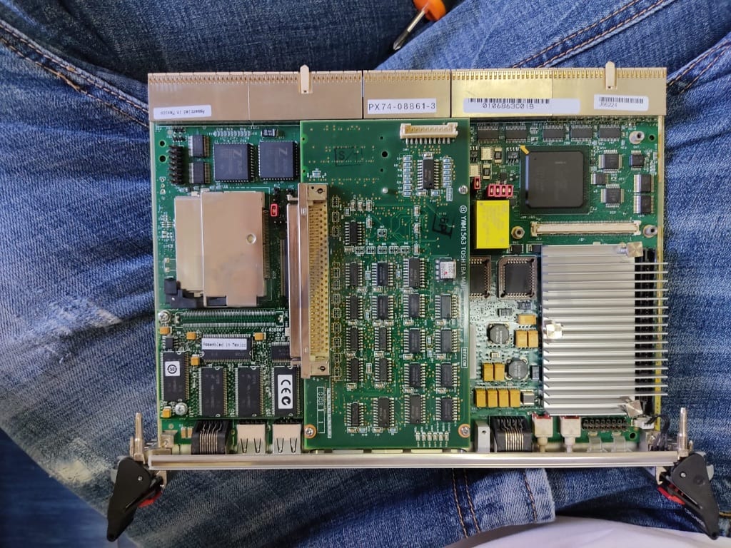 Toshiba PX74-08861-2 - RTM Board (1).jpg