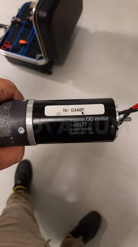 Siemens 148877 - Maxon DC Motor Swiss Made 699185.jpeg