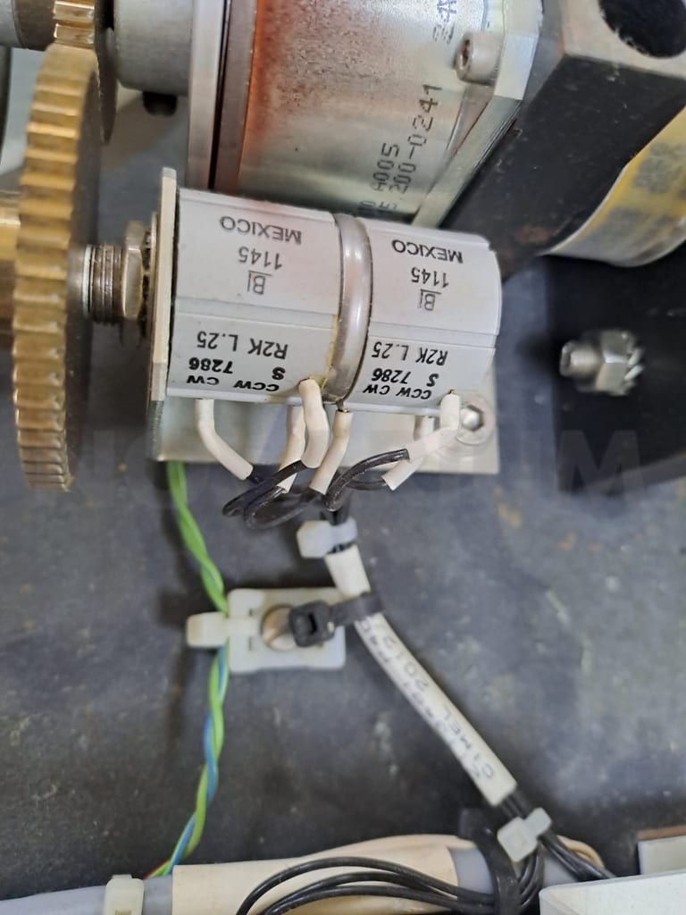 GE 2109608 - Potentiometer.jpg