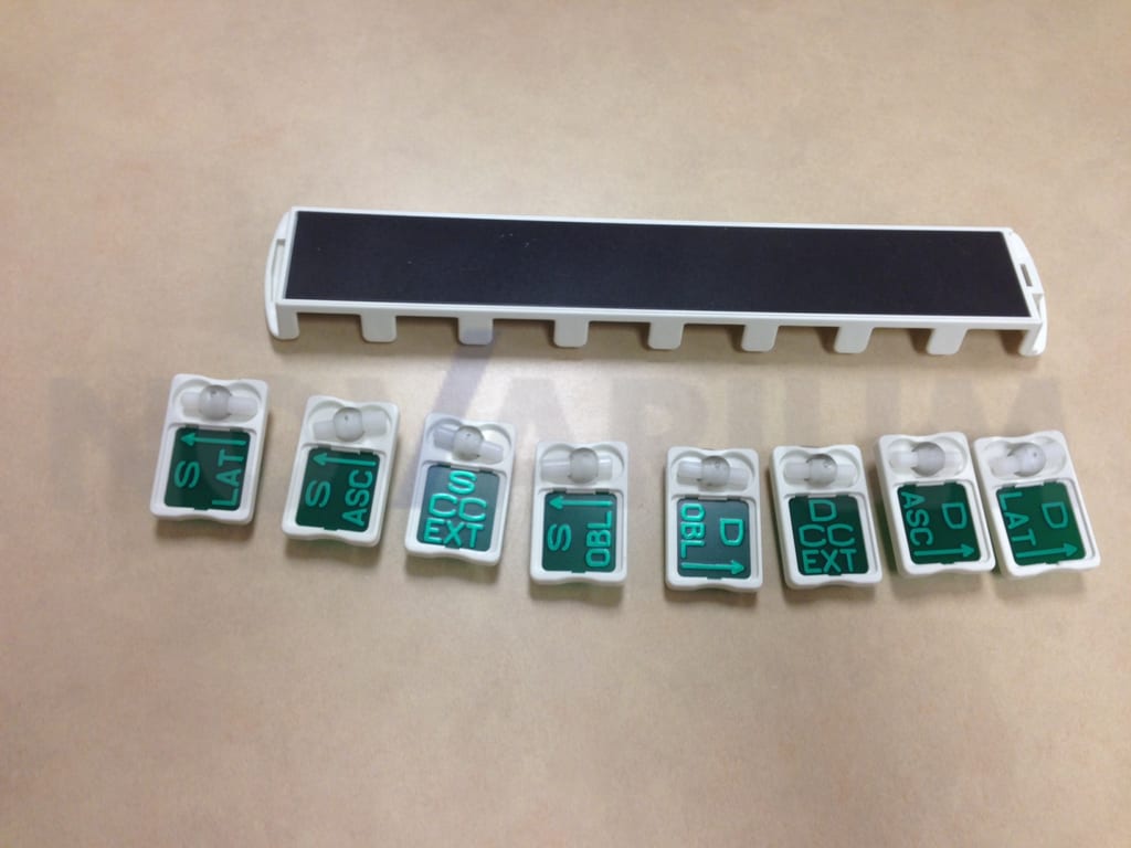 GE 2249211 - Set of 9 Flip Markers, Italian.JPG