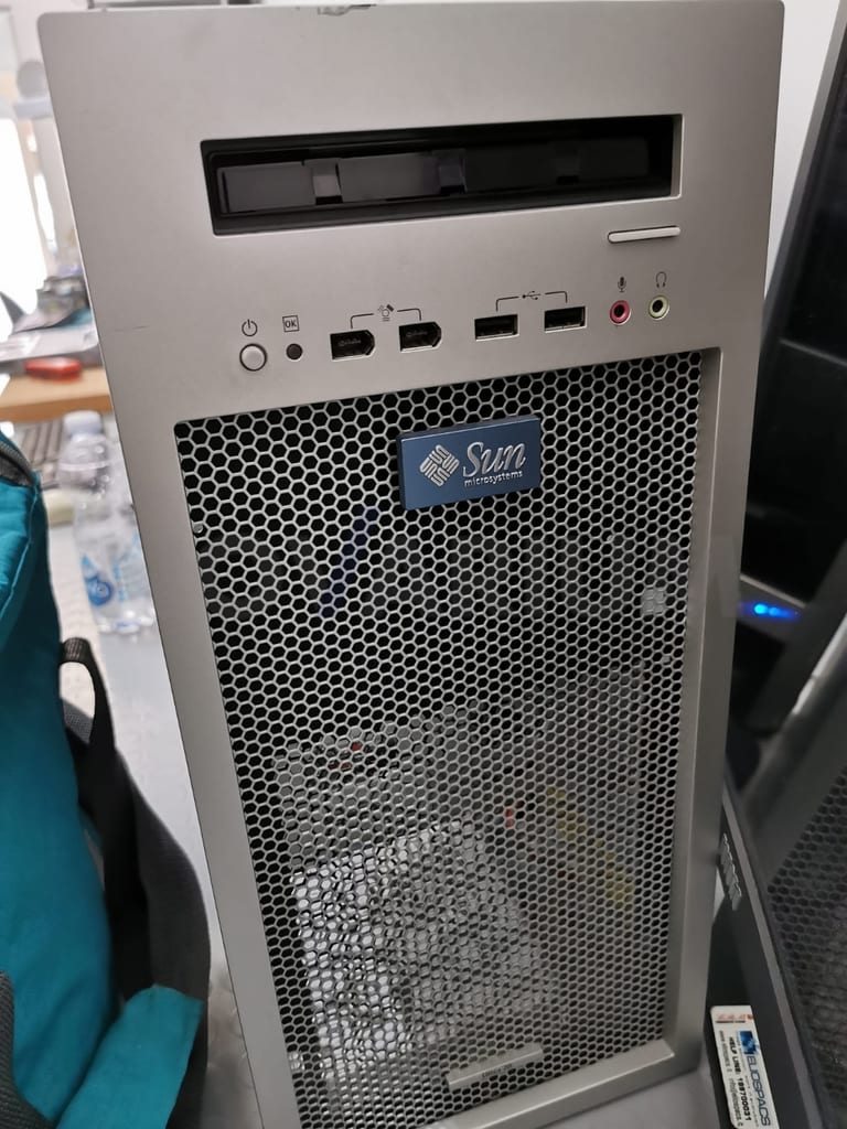 GE 606-385-03 - PC Sun Ultra 20.jpg