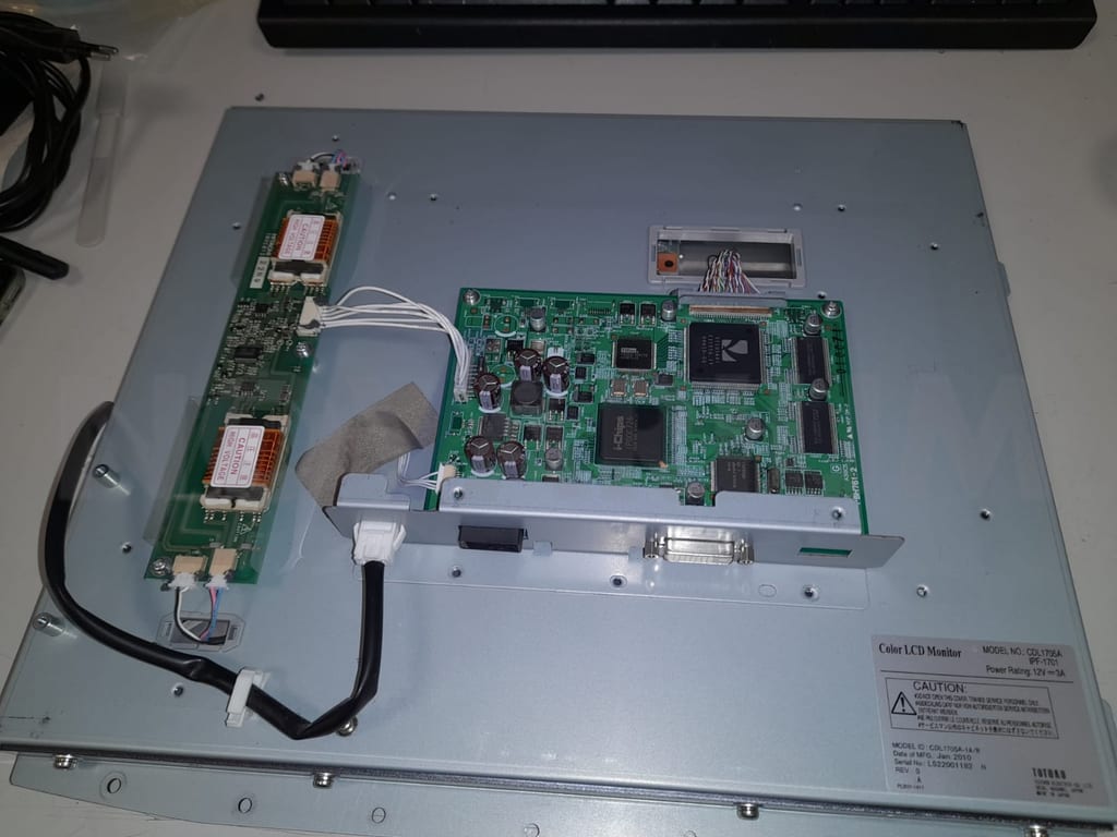 Aloka IPF-1701B - 17- LCD Monitor  (3).jpg